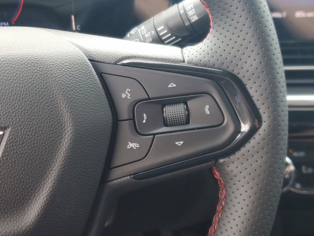New 2026 Chevrolet Trax RS w/ Sunroof Package FWD image 24