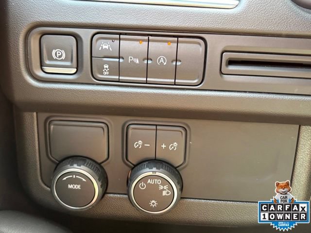 Used 2024 Chevrolet Suburban RST RWD image 19