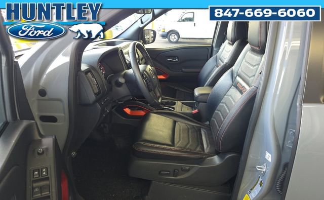 Used 2025 Nissan Frontier PRO-4X w/ Pro Premium Package image 6