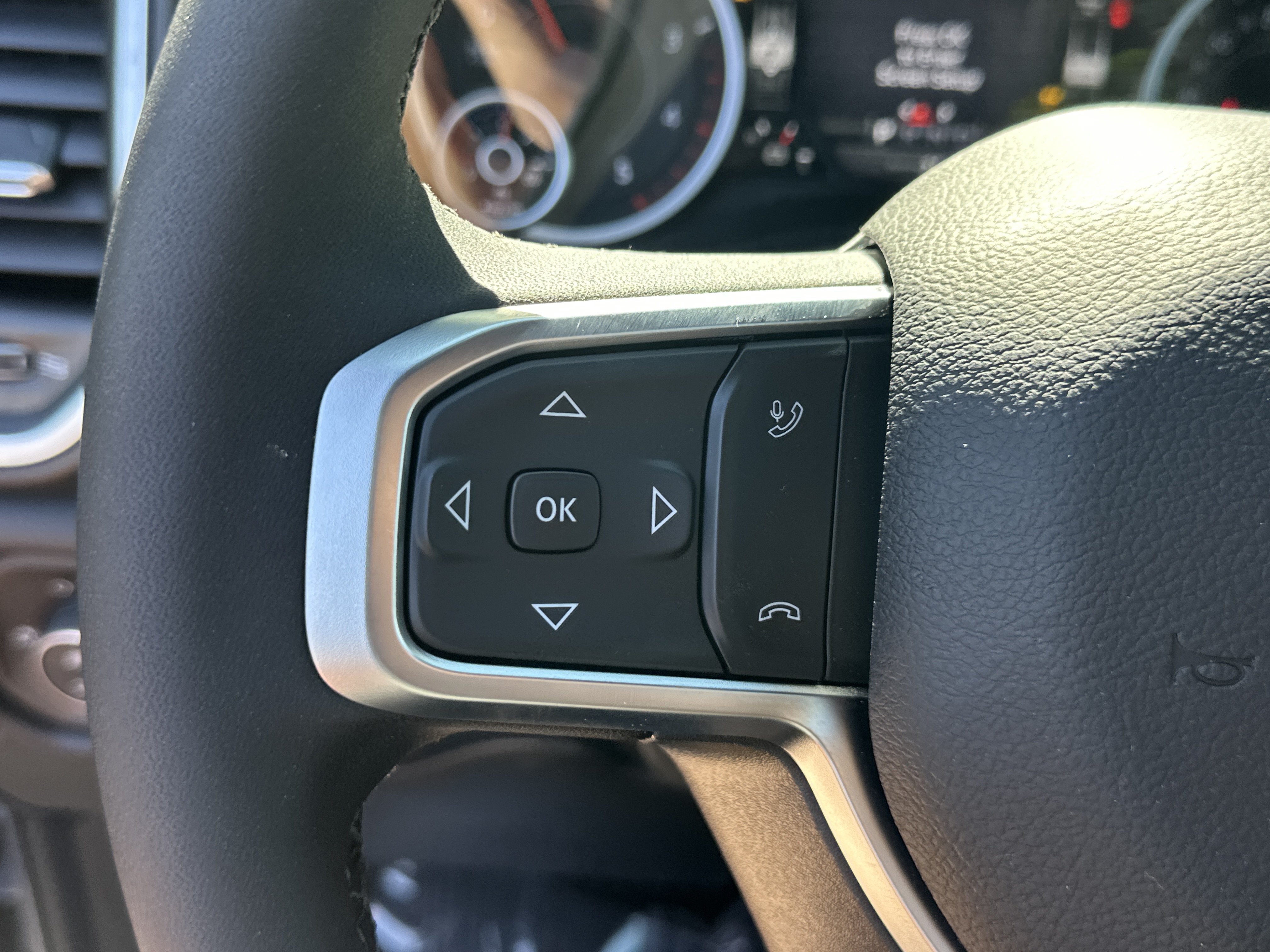 New 2026 RAM 5500 4x4 Regular Cab image 9