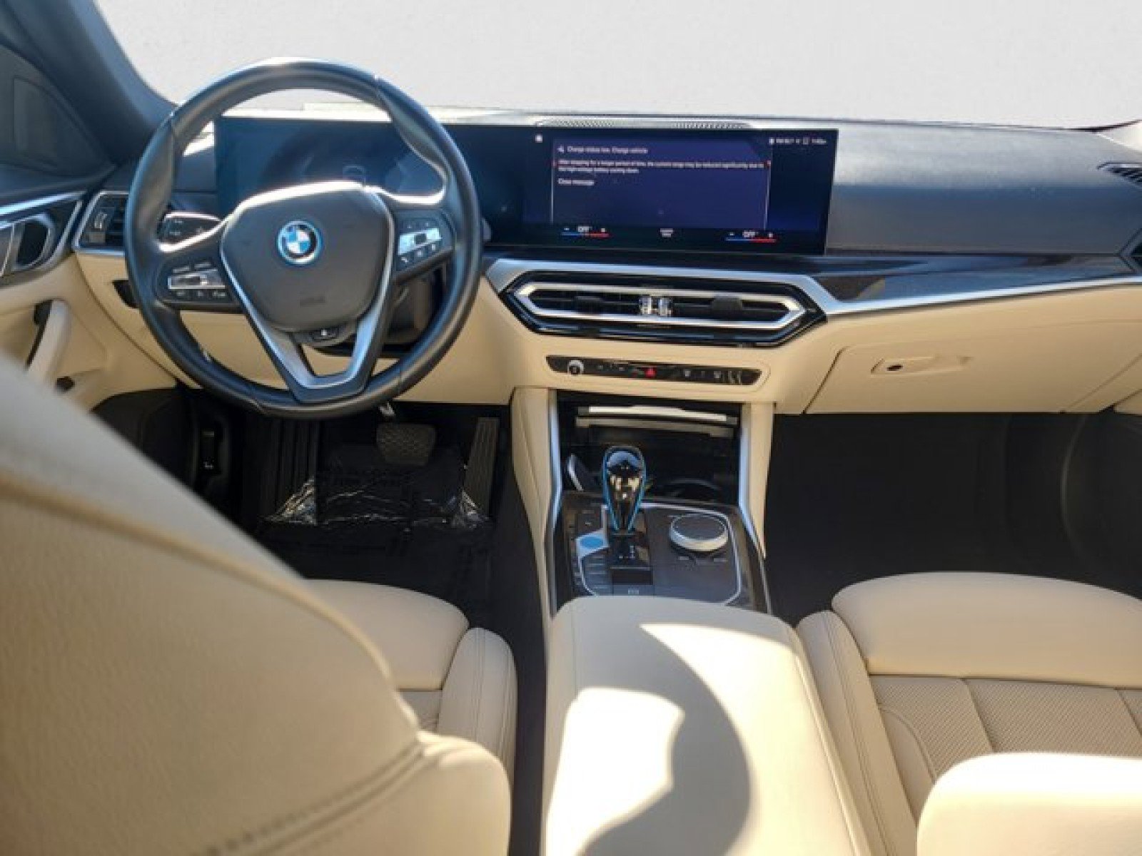 Used 2023 BMW i4 eDrive35 w/ Premium Package image 14