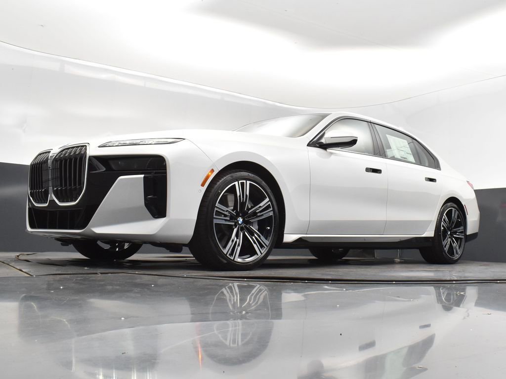 Certified 2024 BMW 760i xDrive w/ Executive Package image 38