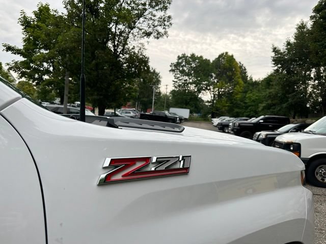 Used 2022 Chevrolet Silverado 3500 LT w/ Convenience Package AWD/4WD image 28