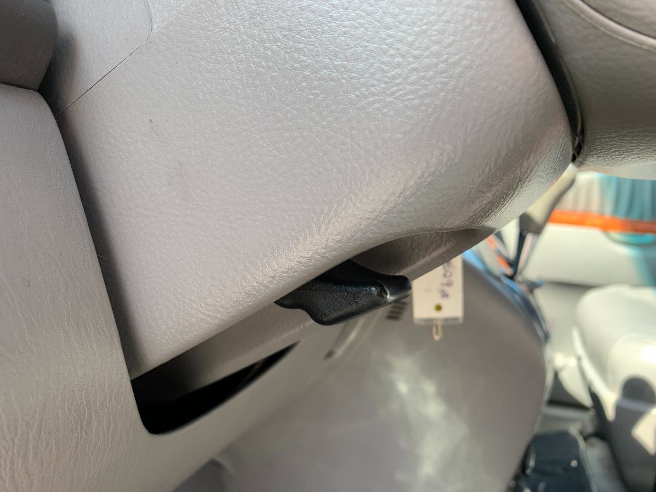 Used 2009 Toyota Sienna XLE FWD image 16