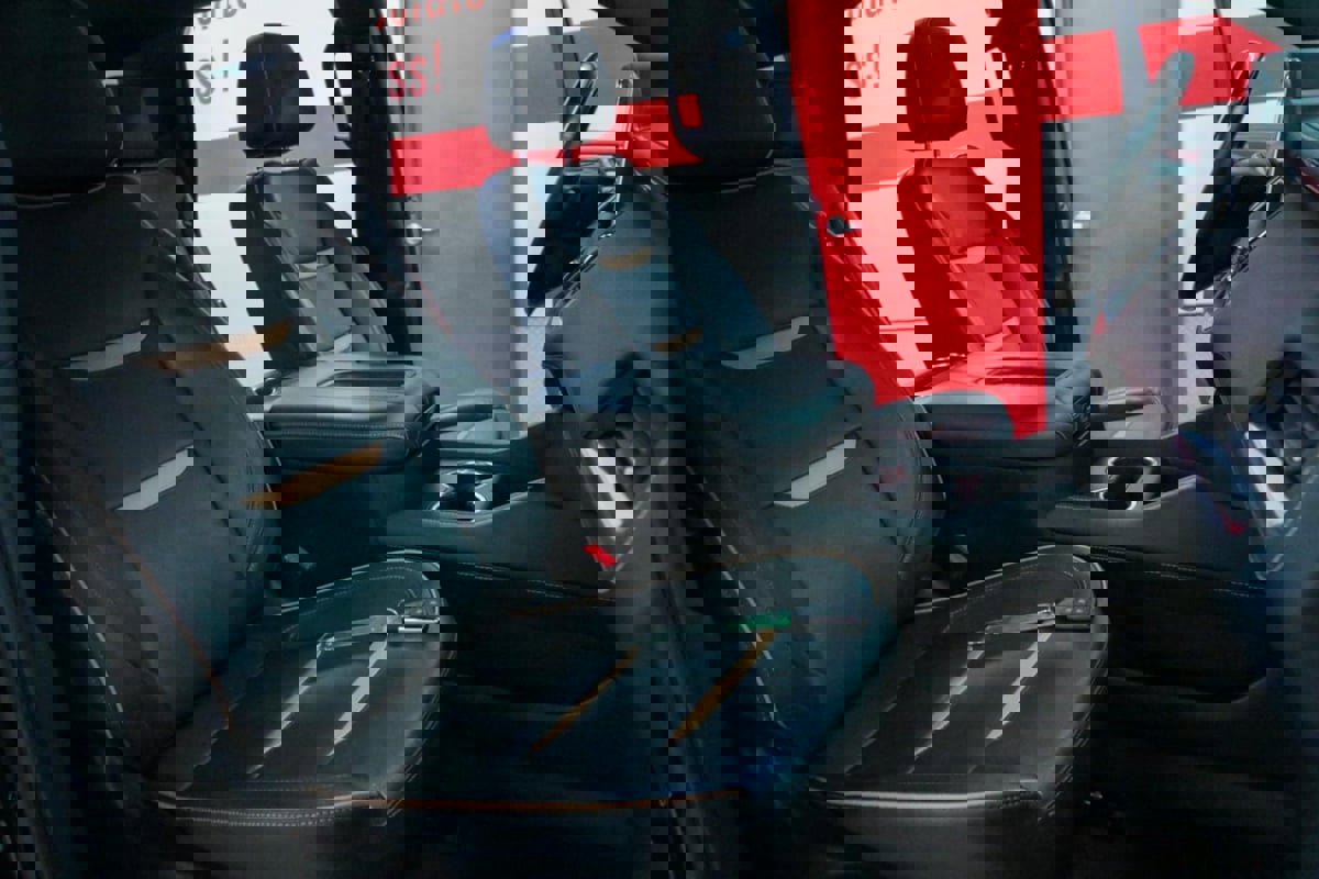 Used 2022 GMC Yukon AT4 image 22