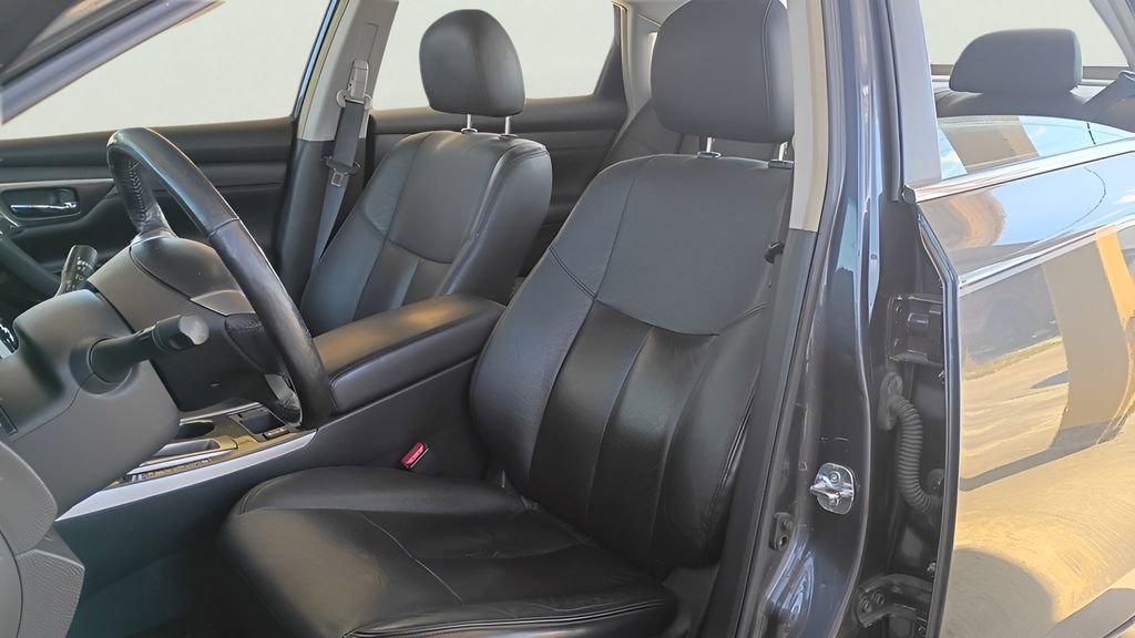 Used 2013 Nissan Altima 2.5 SL w/ 2.5 Moonroof Pkg image 13