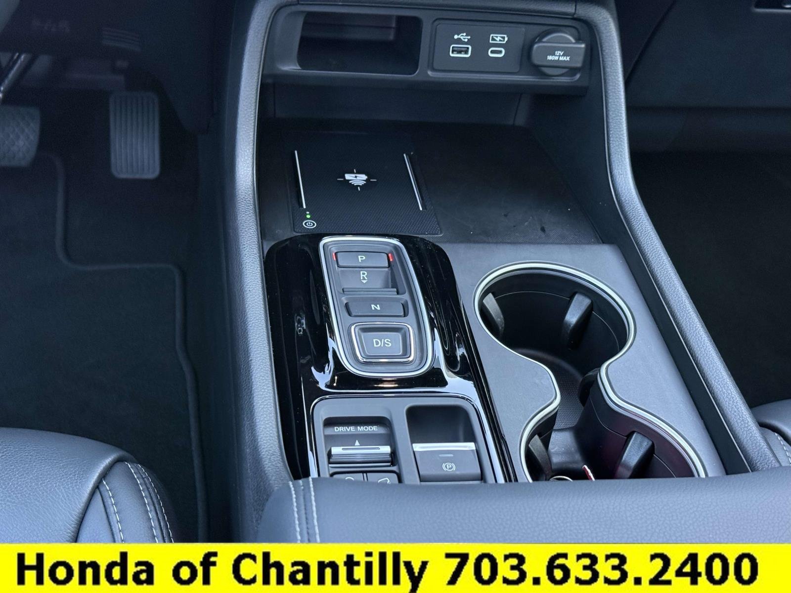 Certified 2025 Honda Pilot Touring image 18