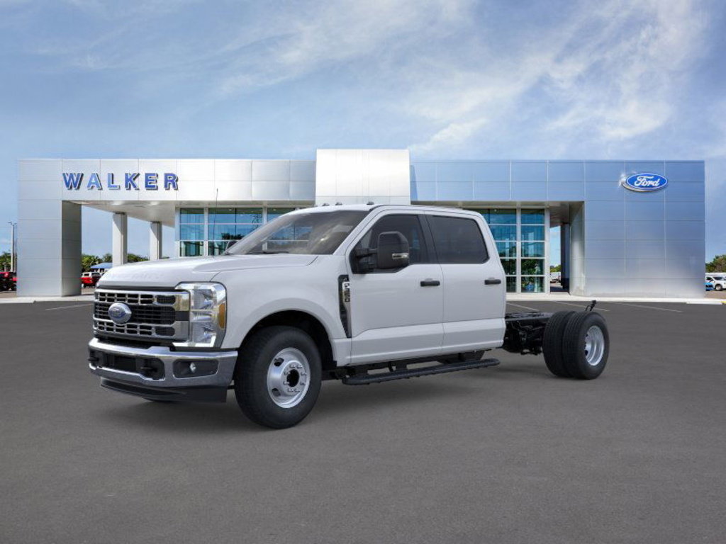 New 2026 Ford F350 XL w/ XL Chrome Package image 1