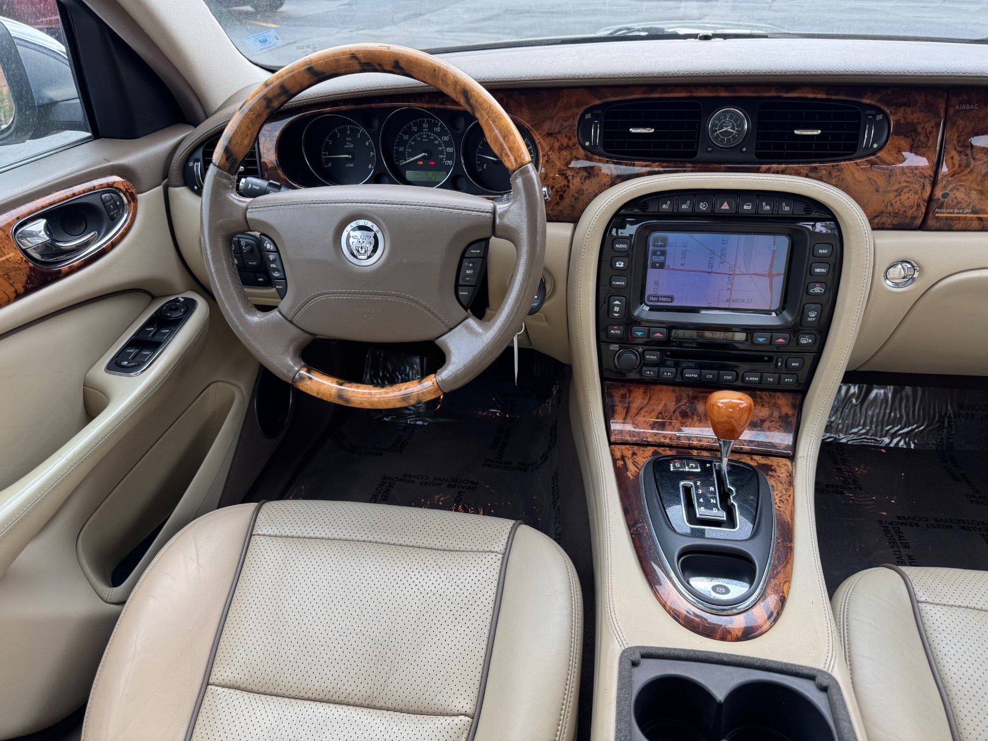 Used 2008 Jaguar XJ8 L image 15