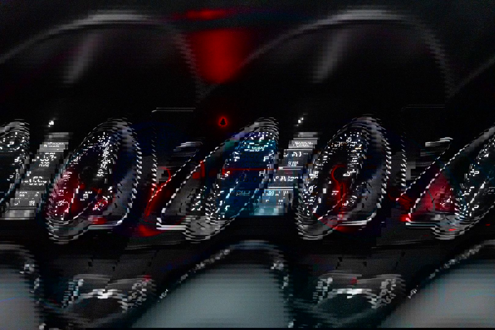 Used 2013 Audi RS 5 Coupe w/ Audi MMI Navigation Plus Pkg image 40