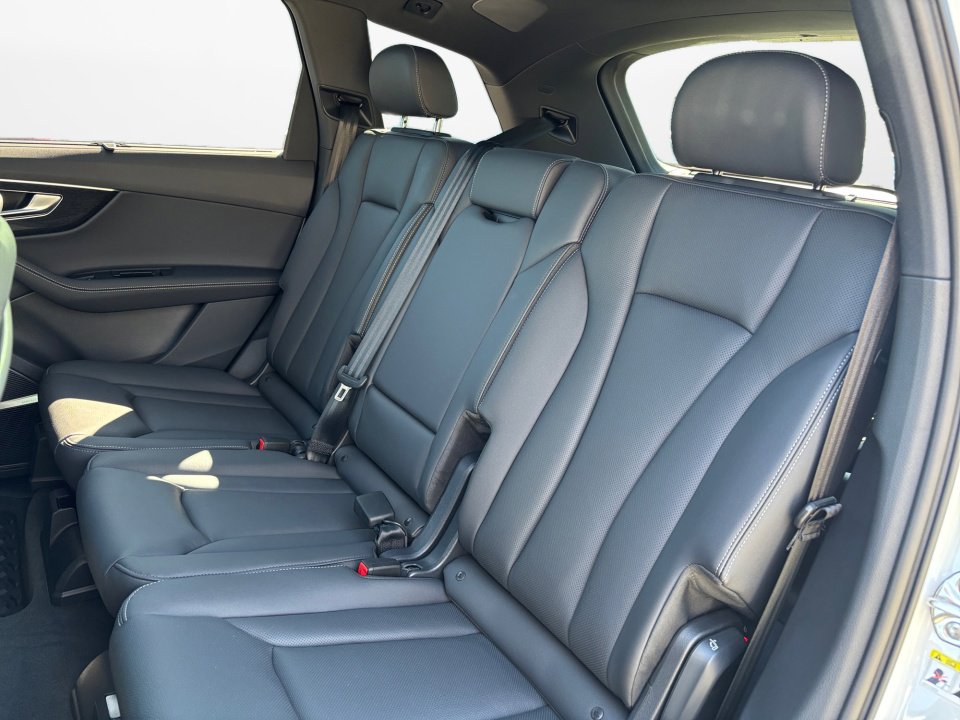 New 2026 Audi Q7 3.0T Premium Plus image 12