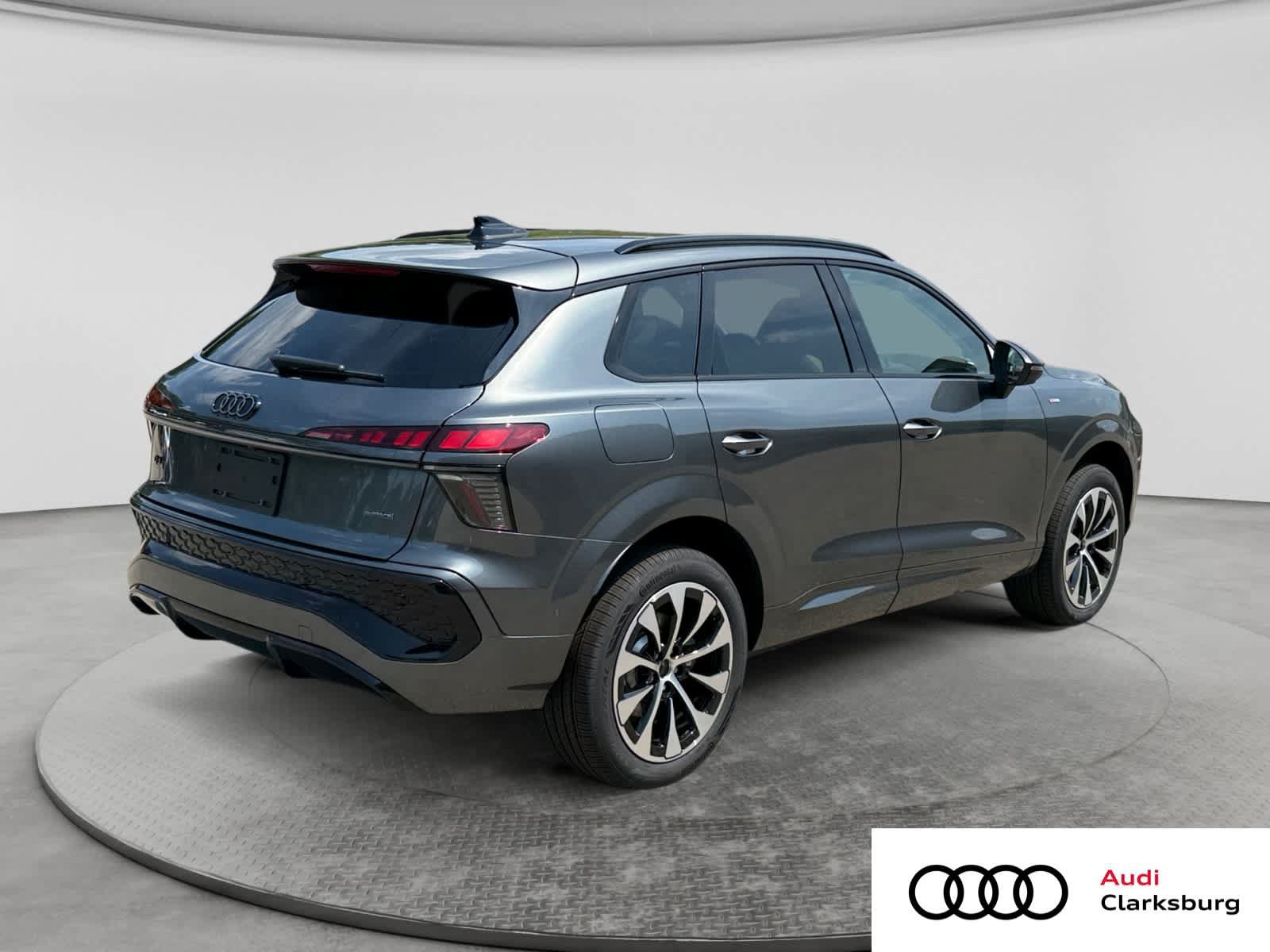 New 2026 Audi Q3 quattro 2.0T AWD/4WD image 5