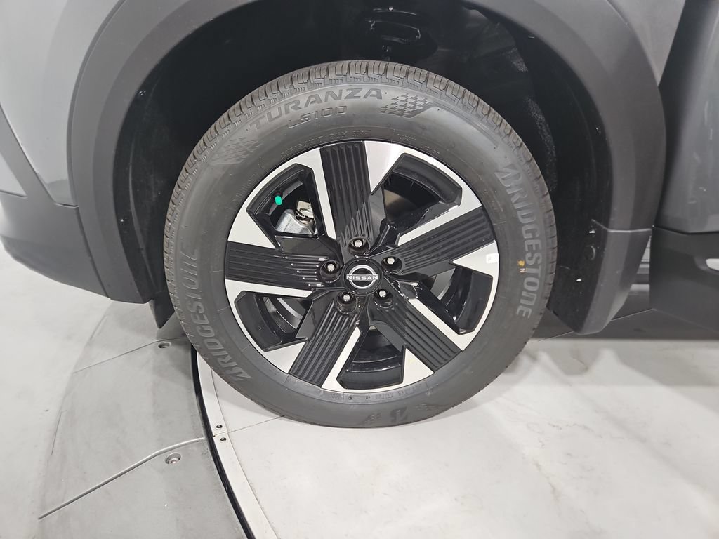 New 2026 Nissan Kicks SV w/ SV Premium Package AWD/4WD image 27