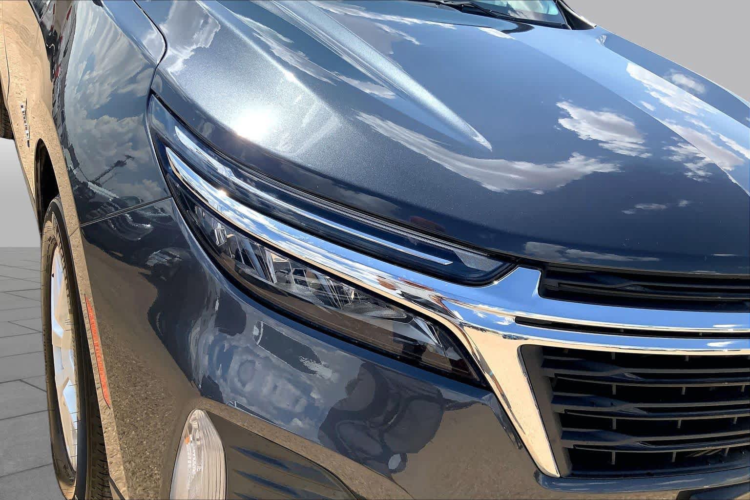 Used 2022 Chevrolet Equinox LT w/ LPO, Floor Liner Package FWD image 35
