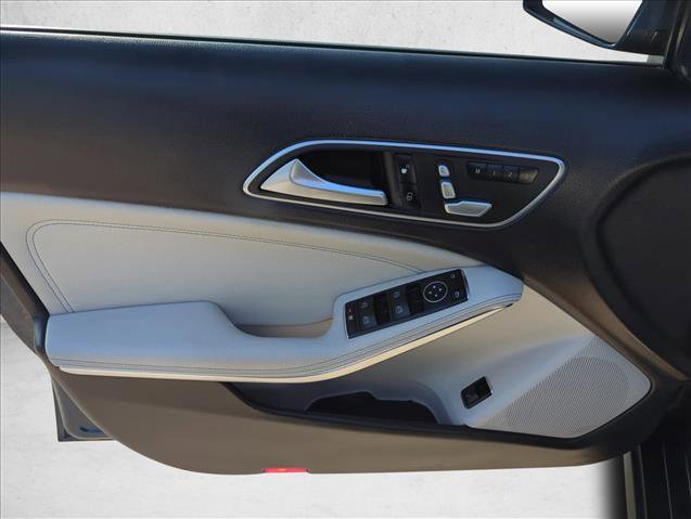 Used 2020 Mercedes-Benz GLA 250 image 7