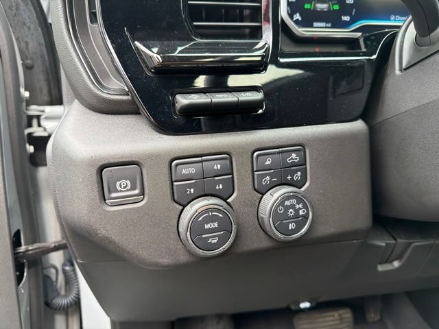 Used 2024 Chevrolet Silverado 2500 ZR2 w/ Technology Package AWD/4WD image 25