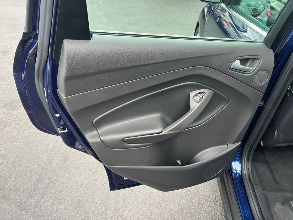 Used 2016 Ford C-MAX Energi SEL w/ Equipment Group 302A image 16