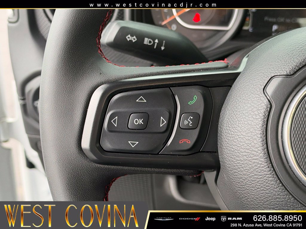Used 2024 Jeep Wrangler Unlimited Rubicon AWD/4WD image 19