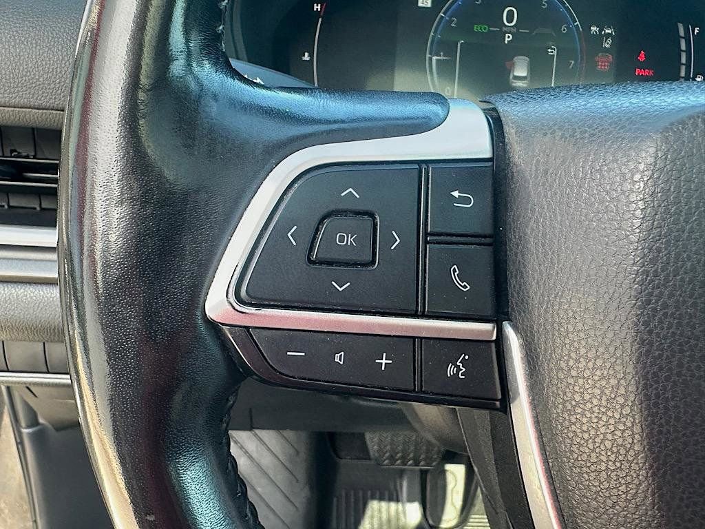 Used 2024 Toyota Grand Highlander AWD image 20