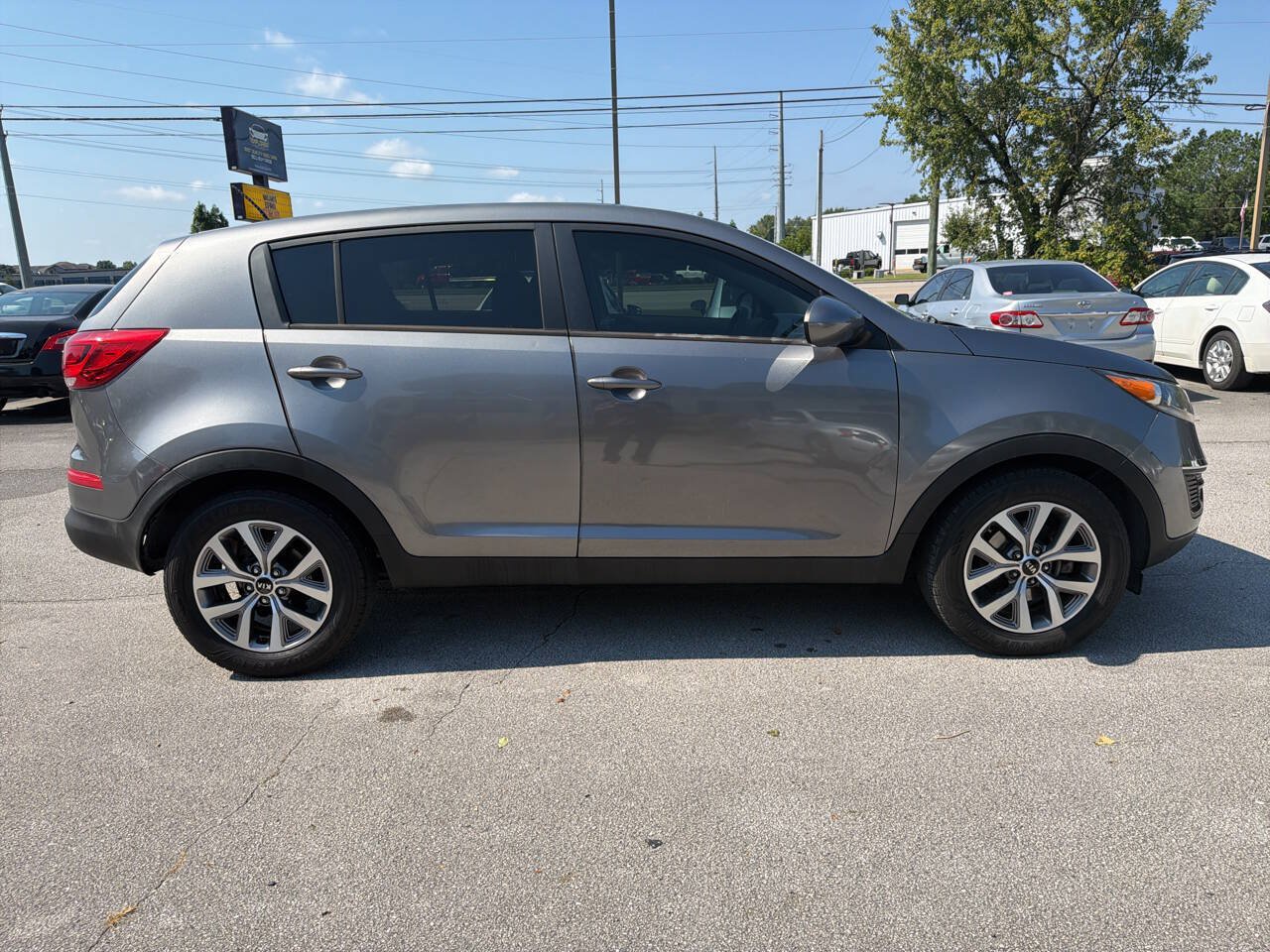 Used 2015 Kia Sportage LX FWD image 4