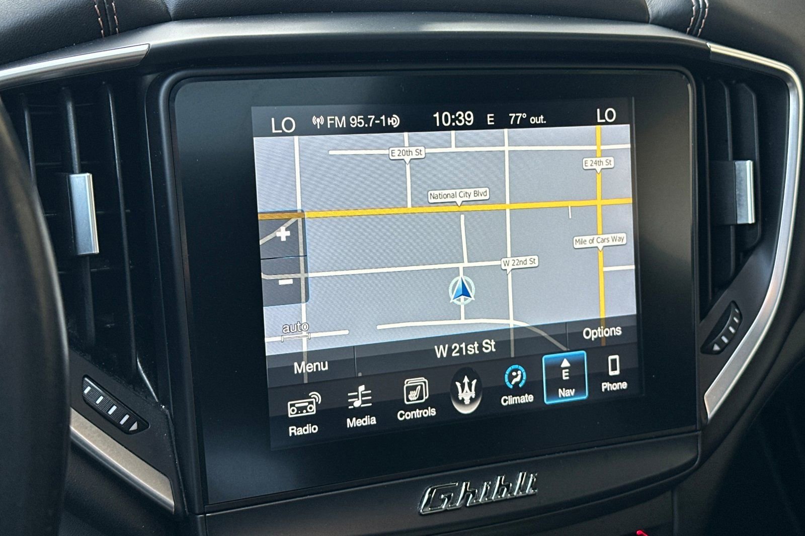 Used 2017 Maserati Ghibli image 20