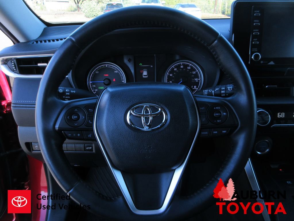 Certified 2022 Toyota Venza LE image 12