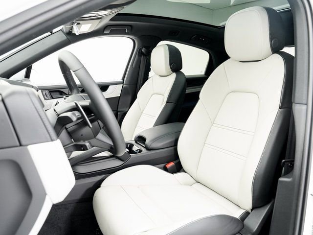 New 2026 Porsche Cayenne Coupe image 5