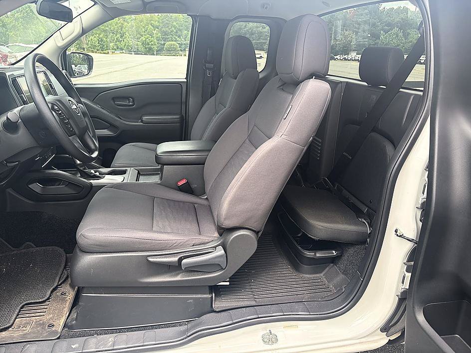 Certified 2025 Nissan Frontier S AWD/4WD image 14