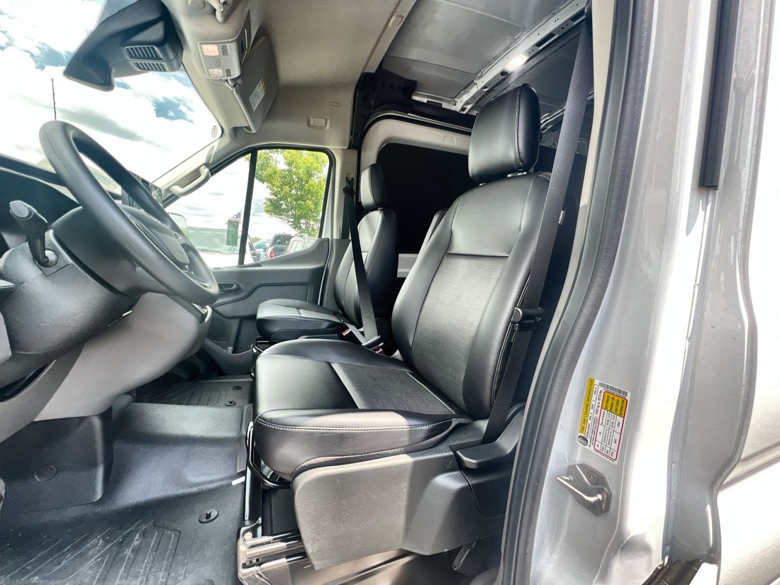 New 2026 Ford Transit 250 148 Medium Roof Extended AWD w/ Load Area Protection Package image 21