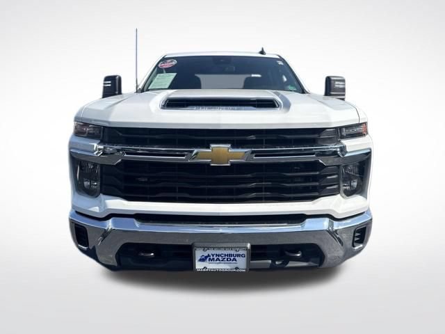 Used 2024 Chevrolet Silverado 2500 LT AWD/4WD image 8