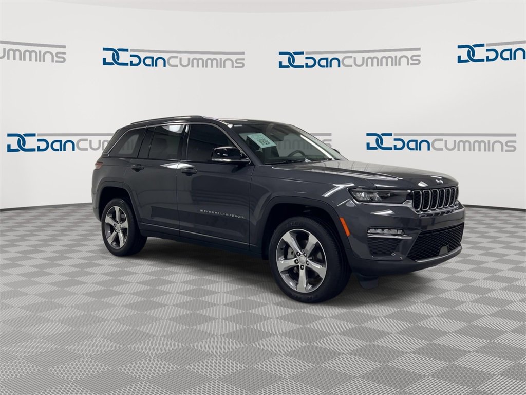 Used 2022 Jeep Grand Cherokee Limited image 2