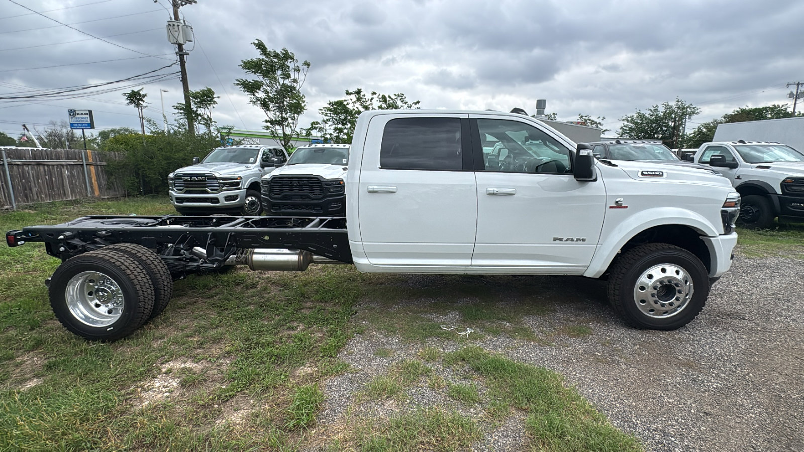 New 2026 RAM 5500 4x4 Crew Cab w/ Laramie Trim Package image 4