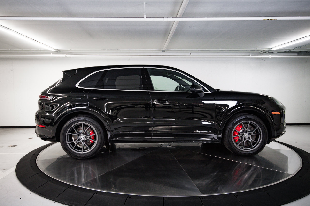 Certified 2026 Porsche Cayenne S AWD/4WD image 8