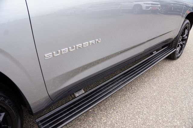 Used 2023 Chevrolet Suburban High Country AWD/4WD image 14