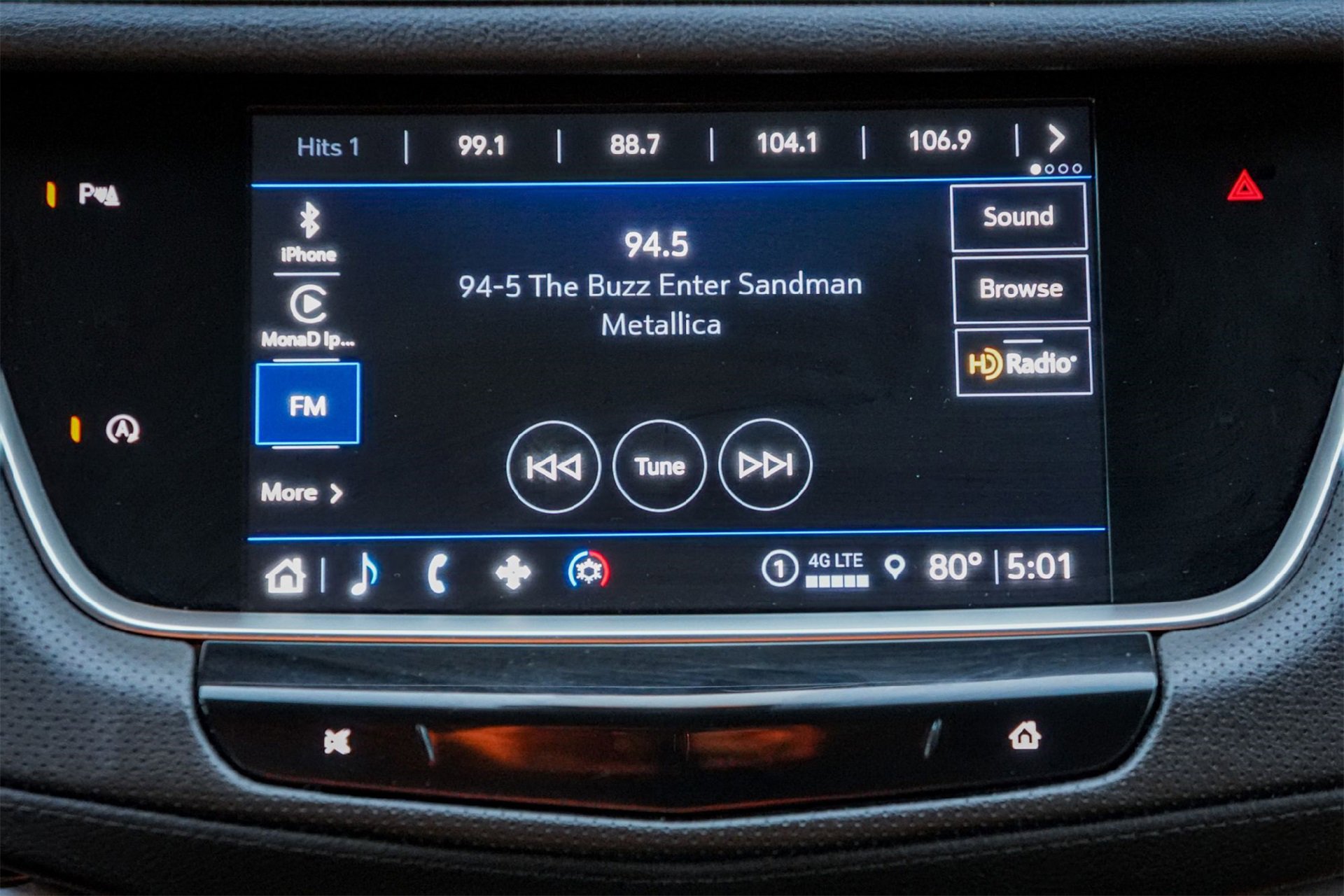 Used 2022 Cadillac XT5 Premium Luxury image 16