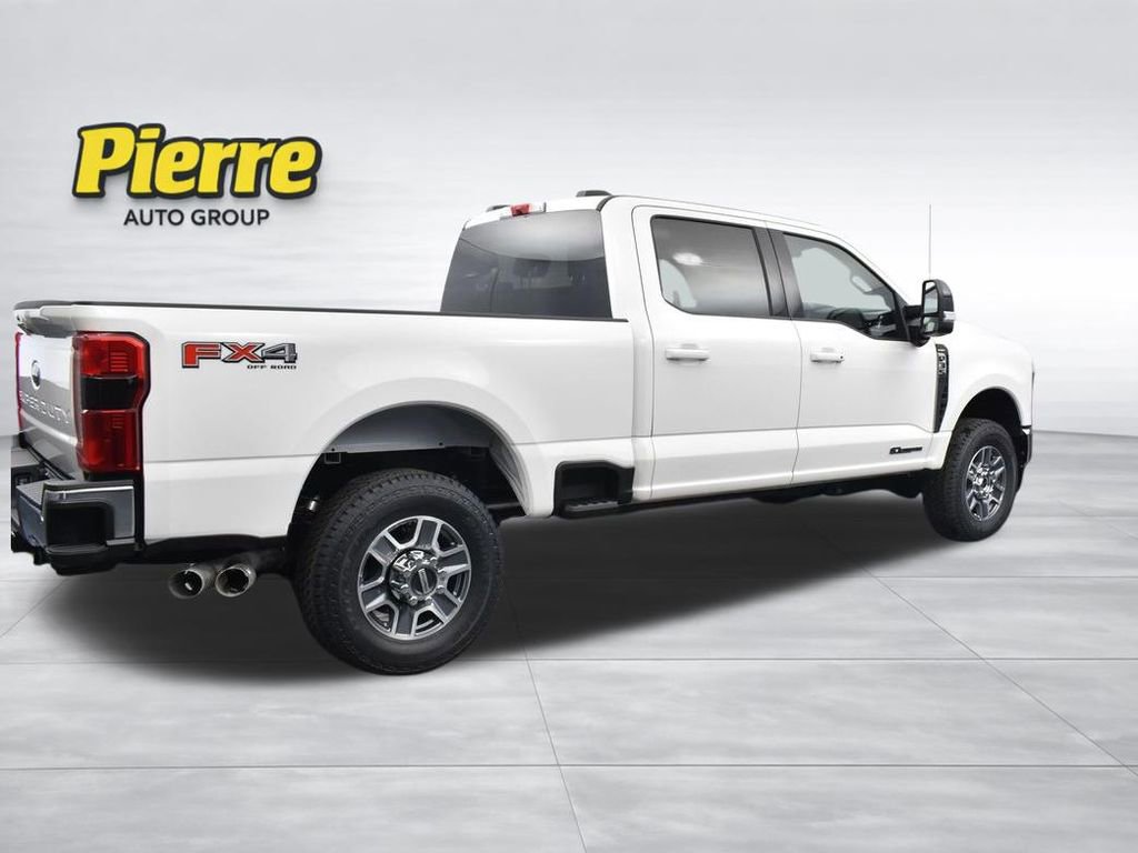 New 2026 Ford F350 Lariat w/ FX4 Off-Road Package image 4