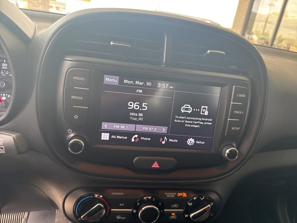 Used 2022 Kia Soul LX w/ Technology Package image 11