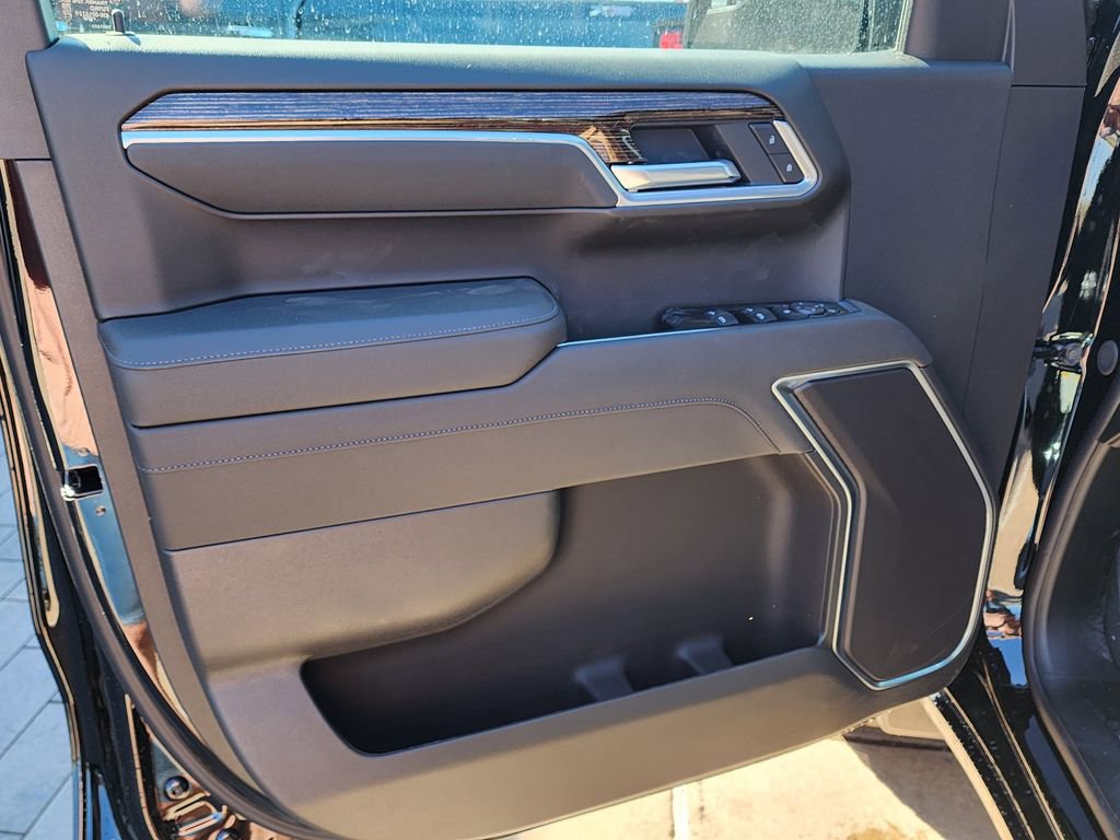 New 2026 GMC Sierra 1500 Elevation image 14