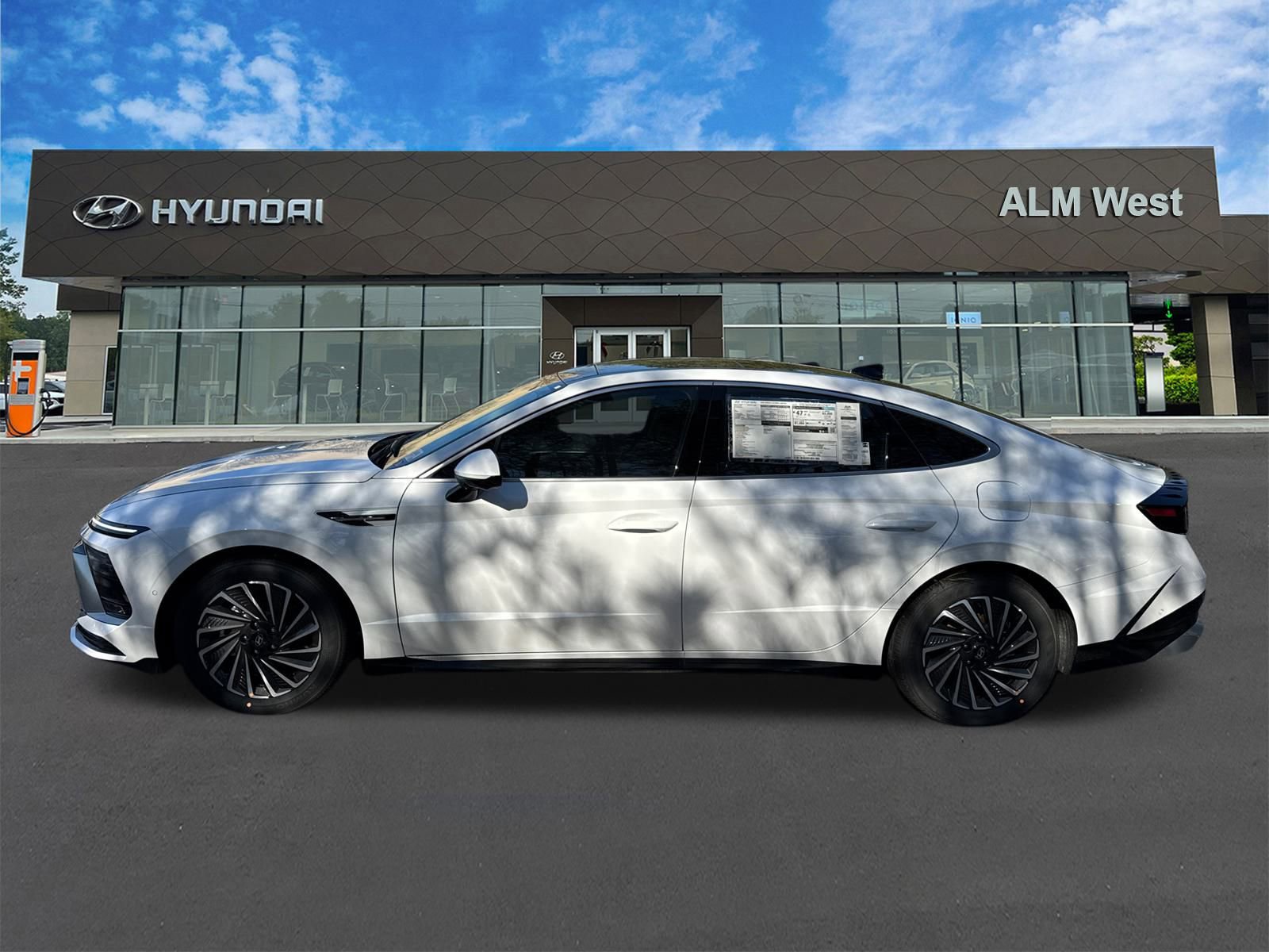 New 2026 Hyundai Sonata Limited FWD image 9