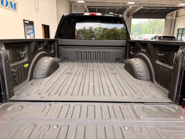 Used 2023 Ford F250 Lariat w/ Lariat Ultimate Package AWD/4WD image 9