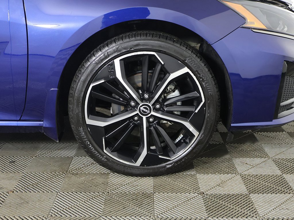 Used 2024 Nissan Altima 2.5 SR w/ SR Premium Package image 22