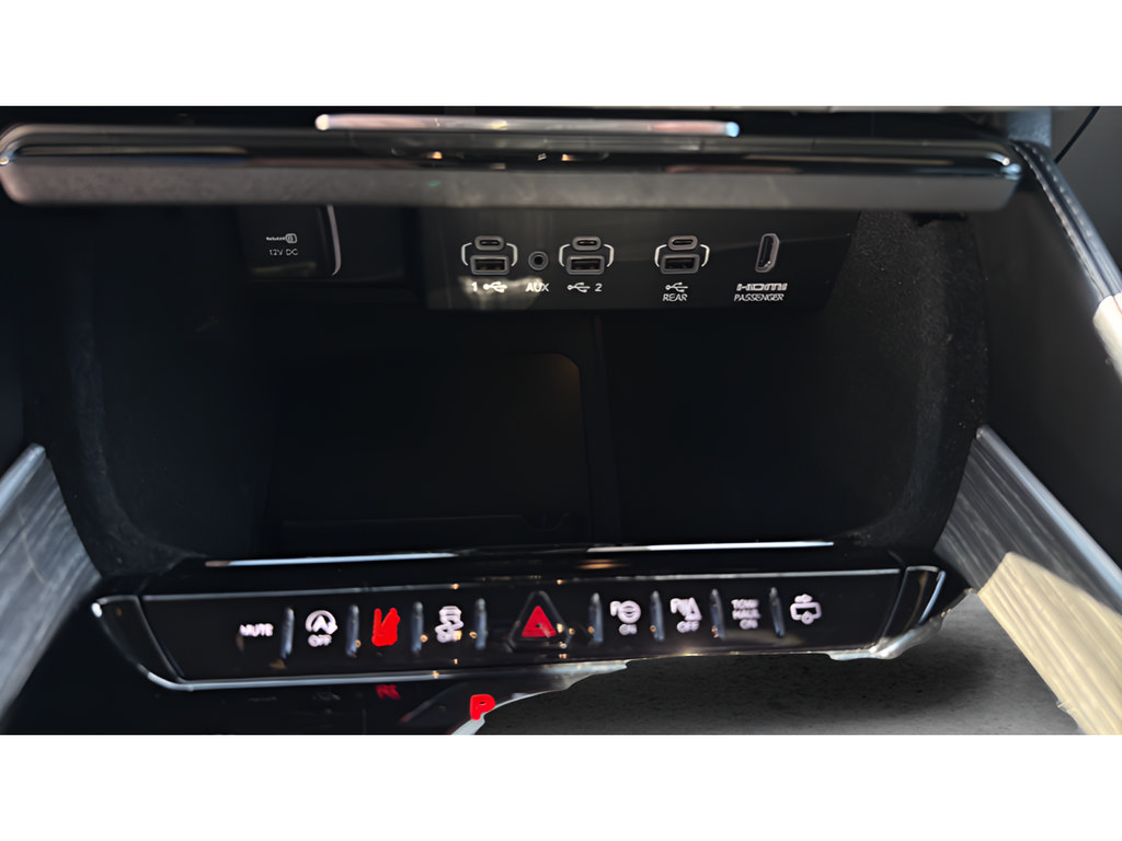 Used 2022 Jeep Wagoneer Series III w/ Premium Group I AWD/4WD image 37
