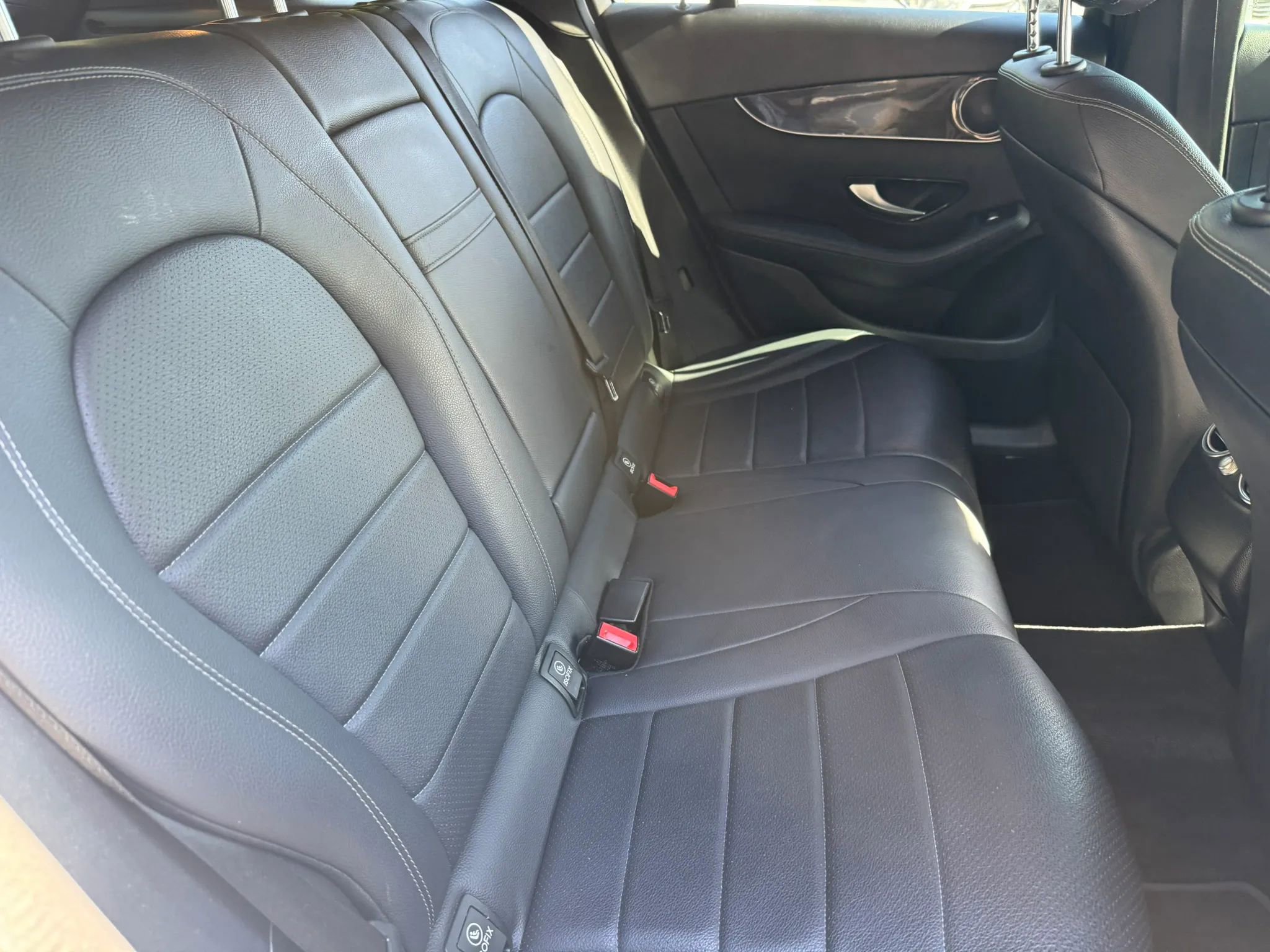 Used 2020 Mercedes-Benz GLC 300 image 22
