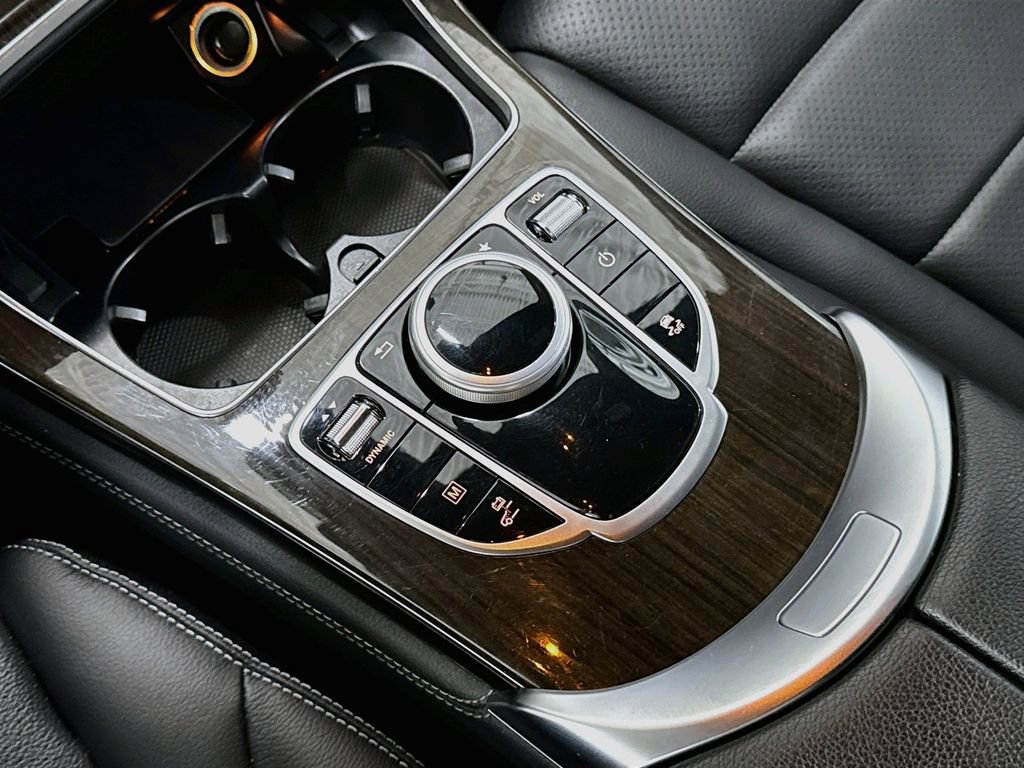 Used 2019 Mercedes-Benz GLC 350e 4MATIC image 19