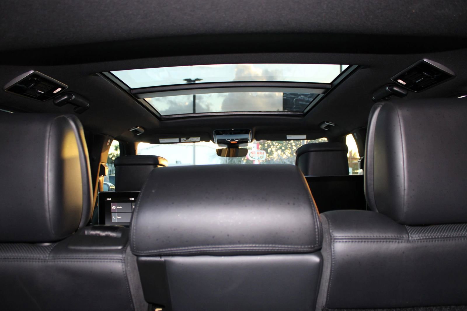 Used 2021 Land Rover Range Rover P525 Westminster Edition LWB image 51