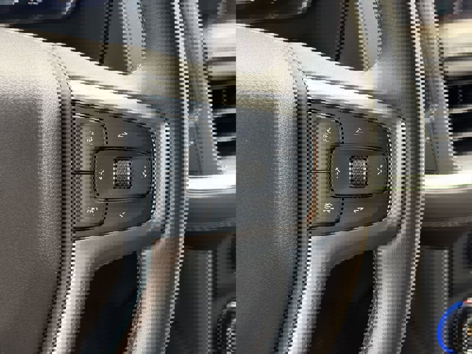 Used 2024 Chevrolet Tahoe LT RWD image 20