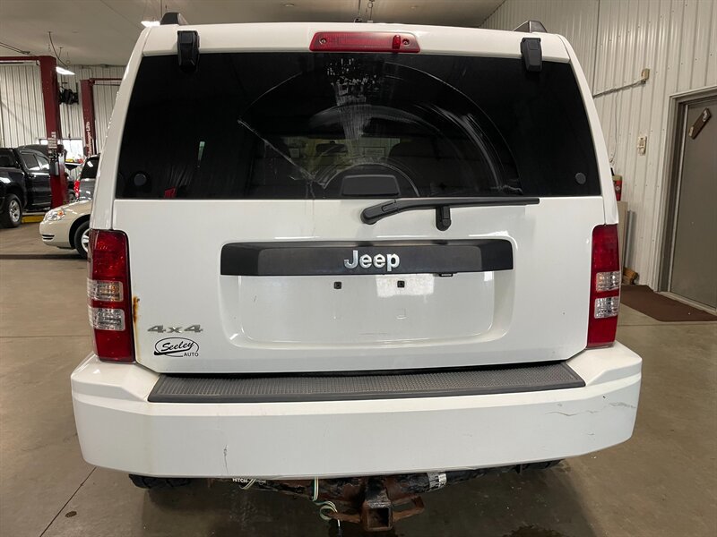 Used 2012 Jeep Liberty Arctic AWD/4WD image 23