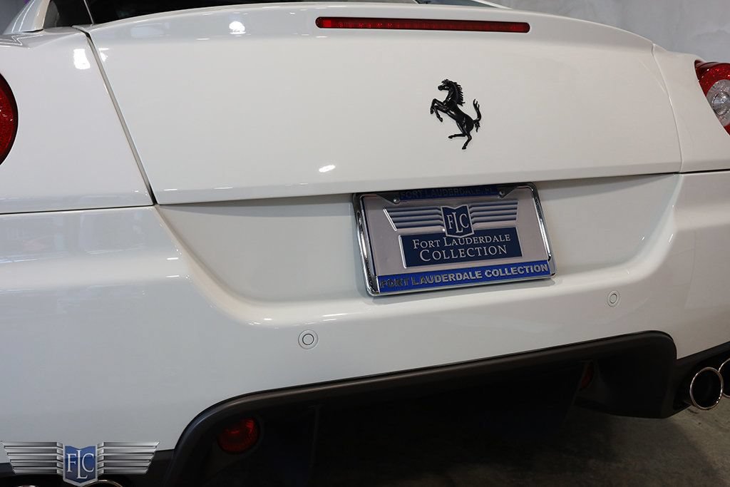 Used 2011 Ferrari 599 GTB Fiorano RWD image 16