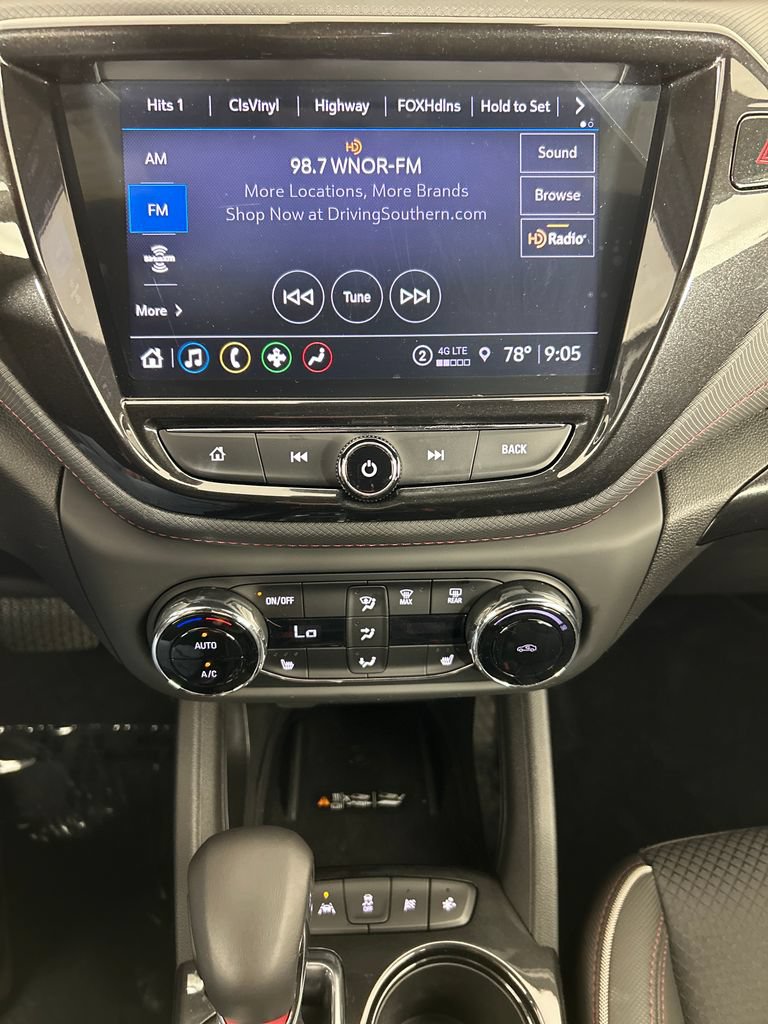 Used 2022 Chevrolet TrailBlazer RS w/ Sun and Liftgate Package FWD image 14