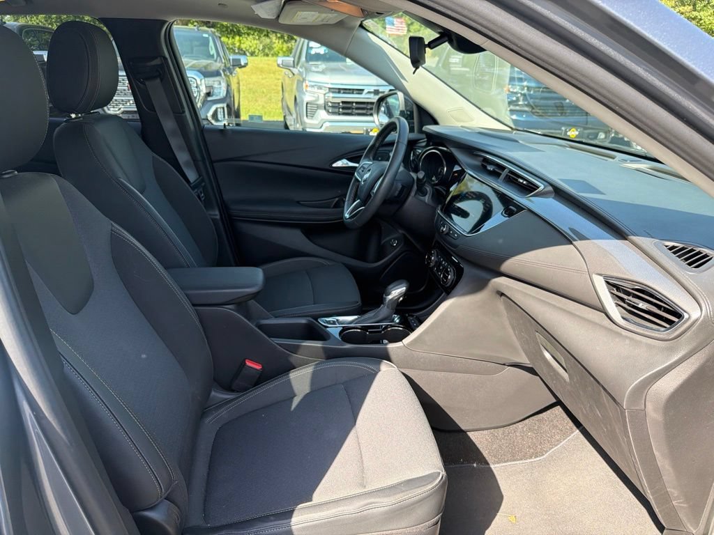 Certified 2021 Buick Encore GX Select w/ Advanced Technology Package AWD/4WD image 20